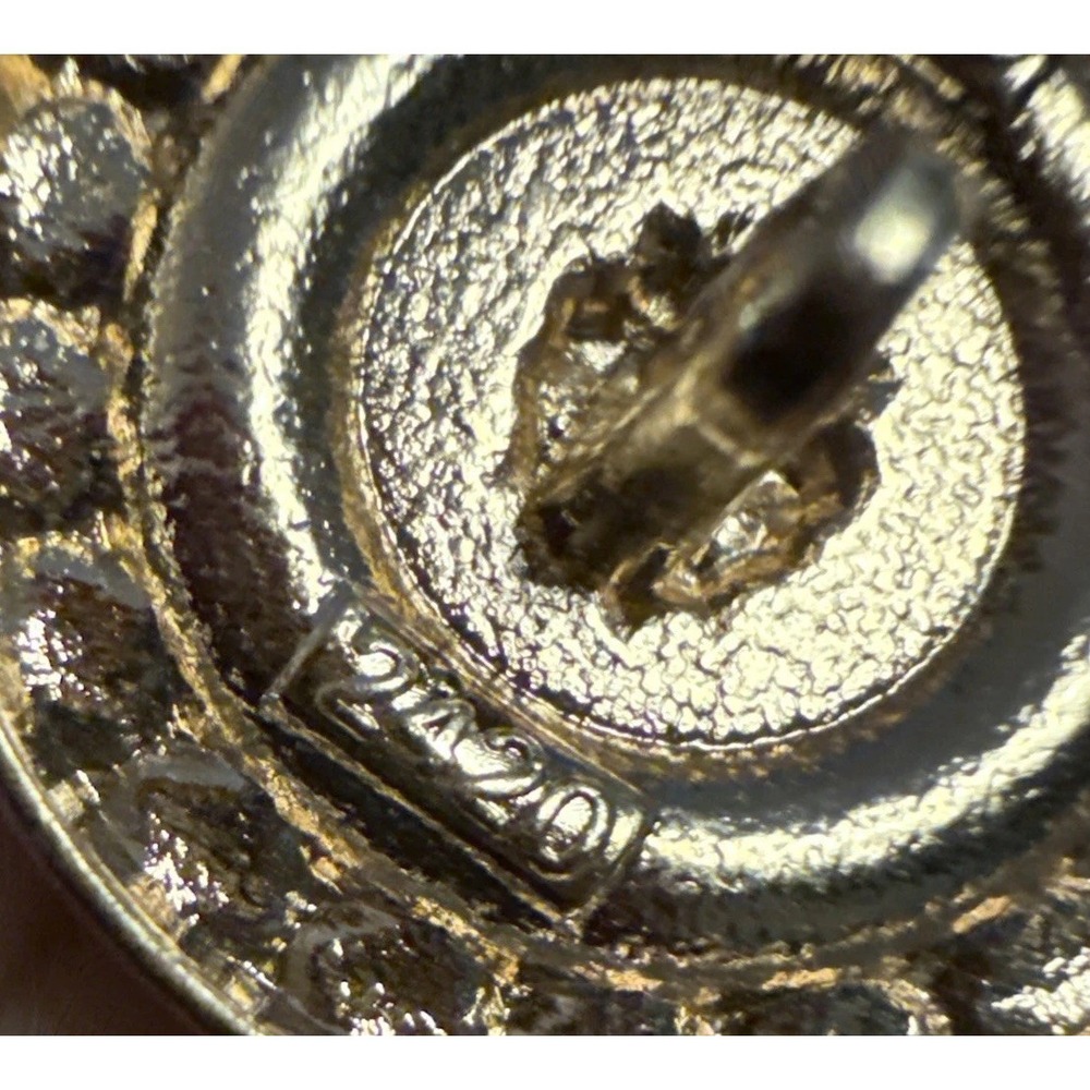 CHANEL Genuine Button Gold/Silver Tones Metal -Lot of 2- 23mm RARE Investment - Picture 6 of 14